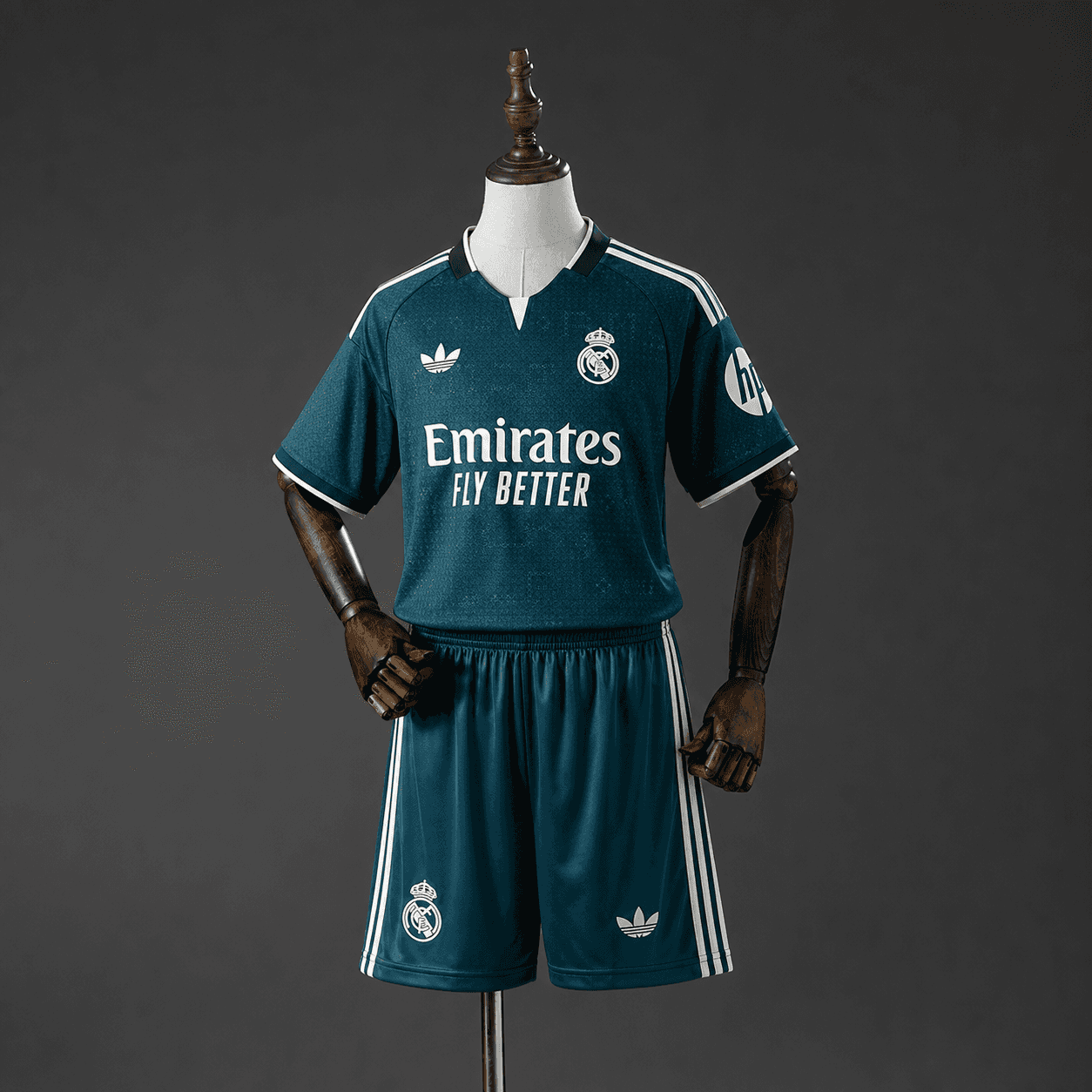 Equipamento Criança Real Madrid 2026/2027 Alternativo