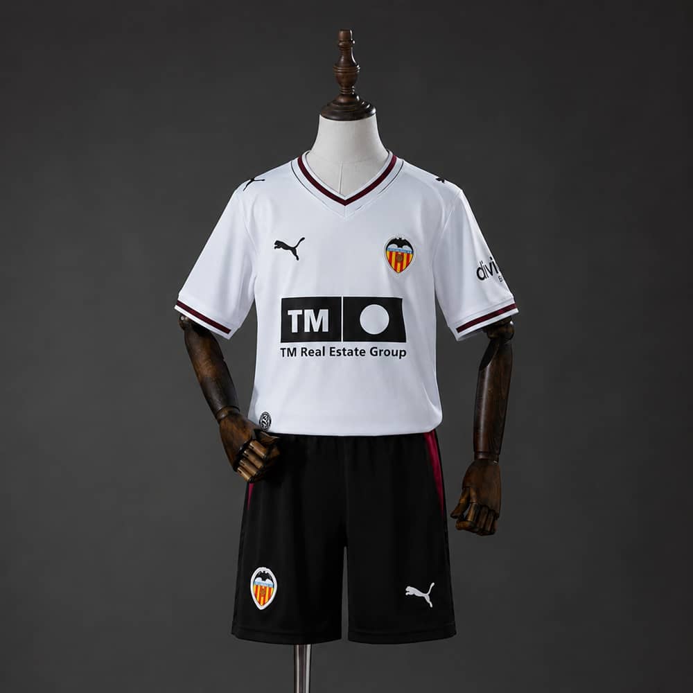 Kit Criança Valencia 2026/2027 Principal