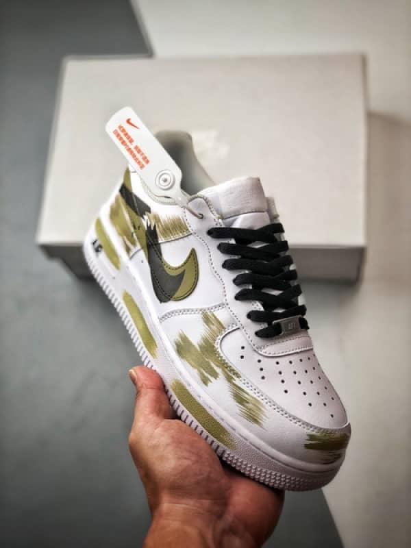Air Force 1 '07 Low Branco, Preto e Verde Rasgado