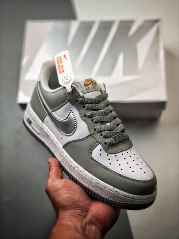 Air Force 1 '07 Low Branco, Cinza e Prata