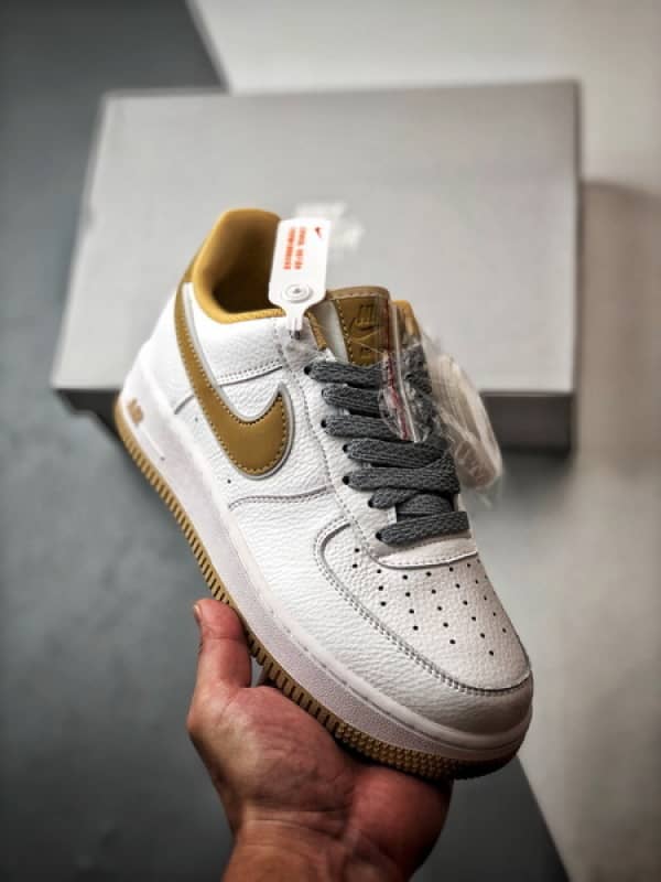 Air Force 1 '07 Low Branco e Amarelo Reflexivo
