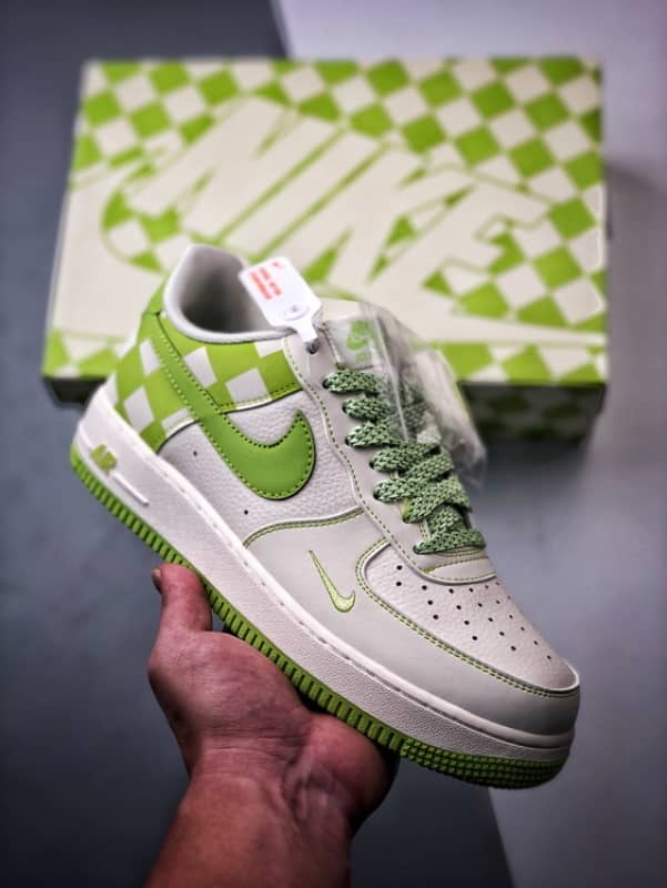 Air Force 1 '07 Low Verde Maçã Xadrez