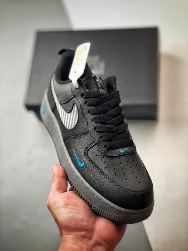 Nike Air Force 1 Low 07 Preto e Azul