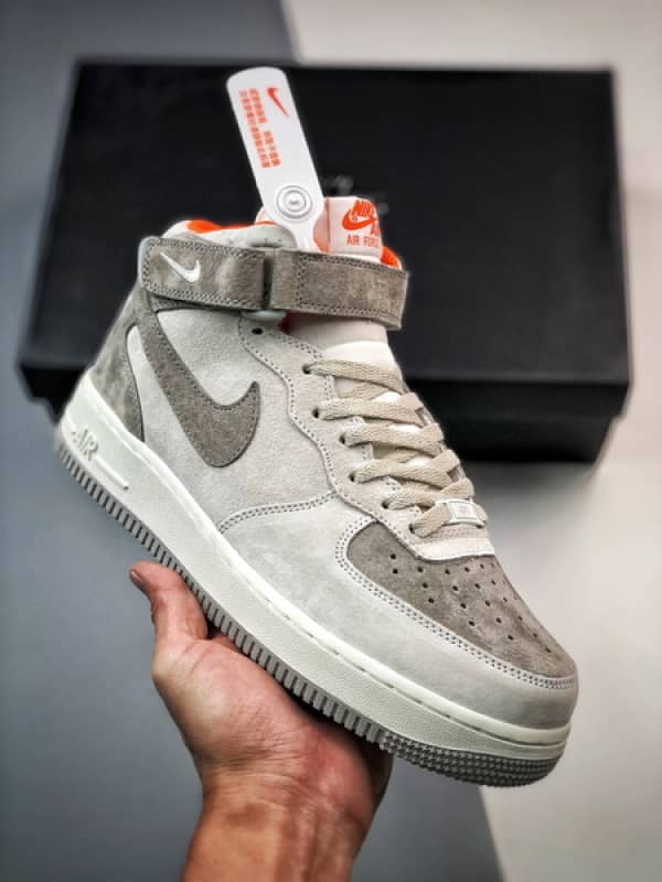 Air Force 1 07 Mid Cinzento e Laranja Camurca