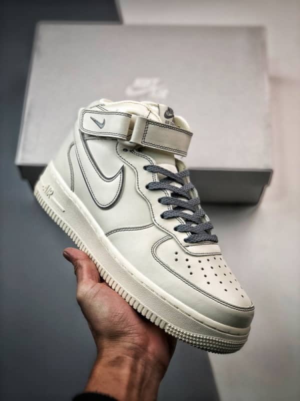 Air Force 1 07 Mid Bege Branco e Cinzento Escuro 3M Reflexo