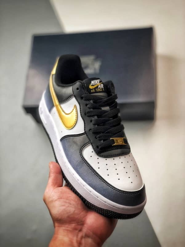 Nike Air Force 1 Low Azul e Dourado