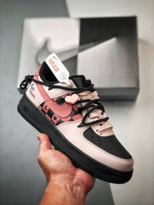 Air Force 1 Low Black Sugar Girl Preto e Rosa com Cordões