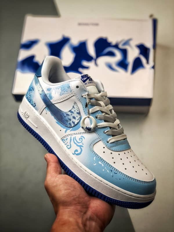 Air Force 1 Low Edição Ano do Dragão Azul e Branco