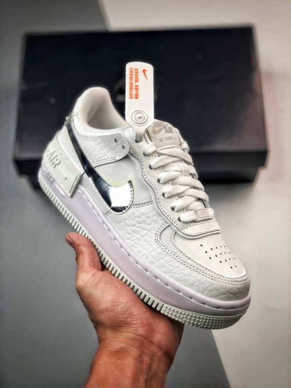 Air Force 1 Shadow Branco e Prata