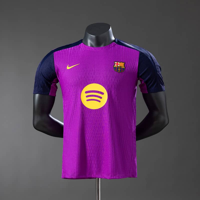 Barcelona 25/26 Pre-match training versão jogador-roxo
