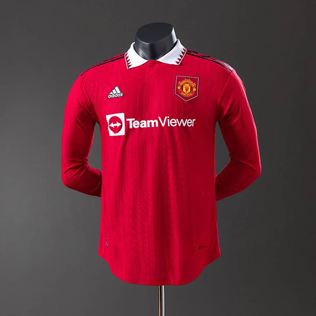 Camisola Principal do Manchester United 2022/2023 (Retro, Versao Jogador, Manga Longa)