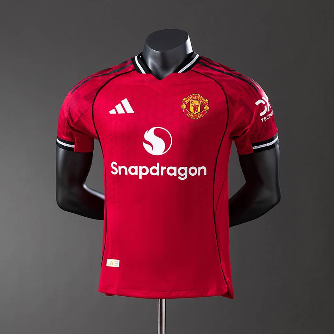 Camisola Principal do Manchester United 2025/2026 (Versao Jogador)