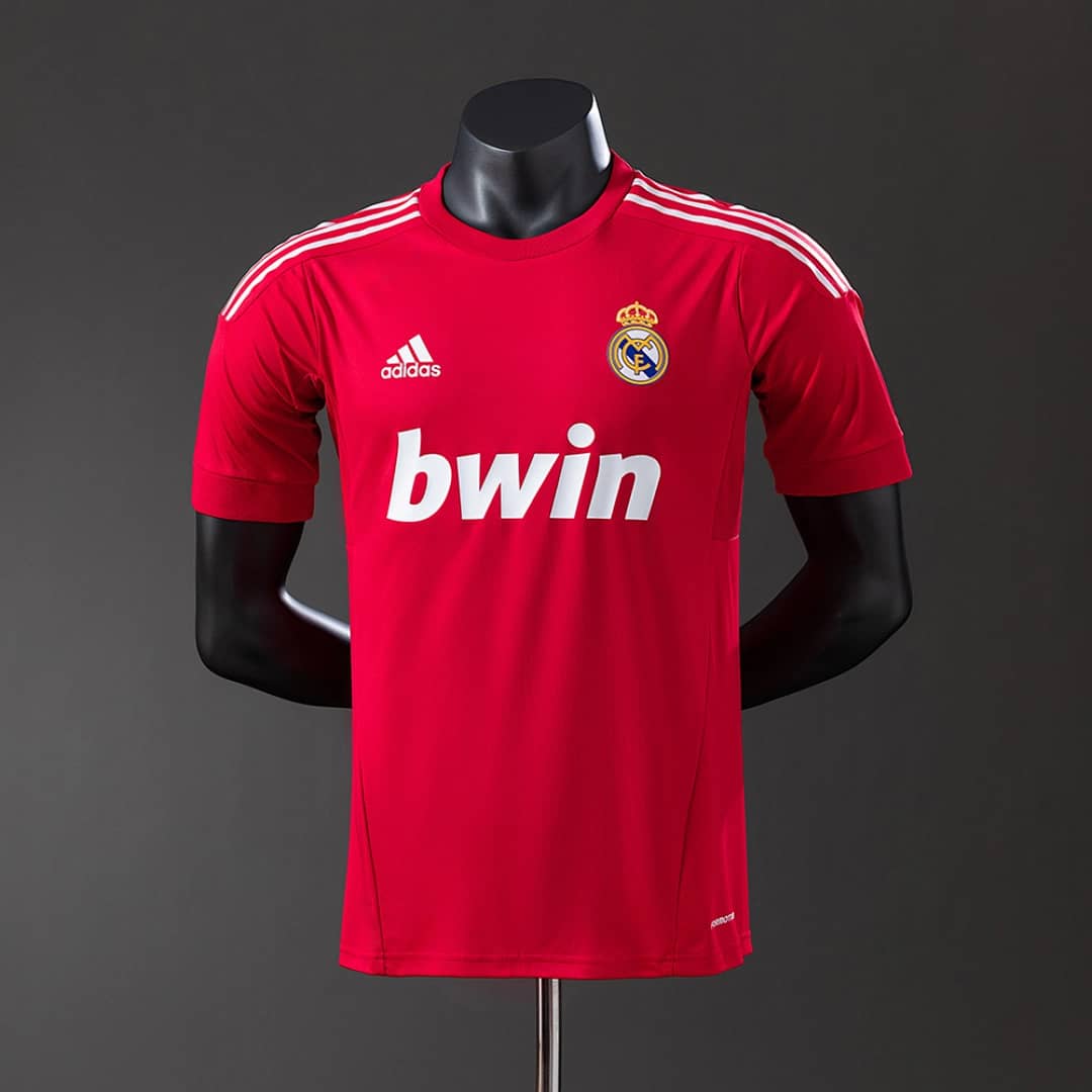 Camisola Terceira do Real Madrid 2011/2012 (Retro, Versao Jogador)