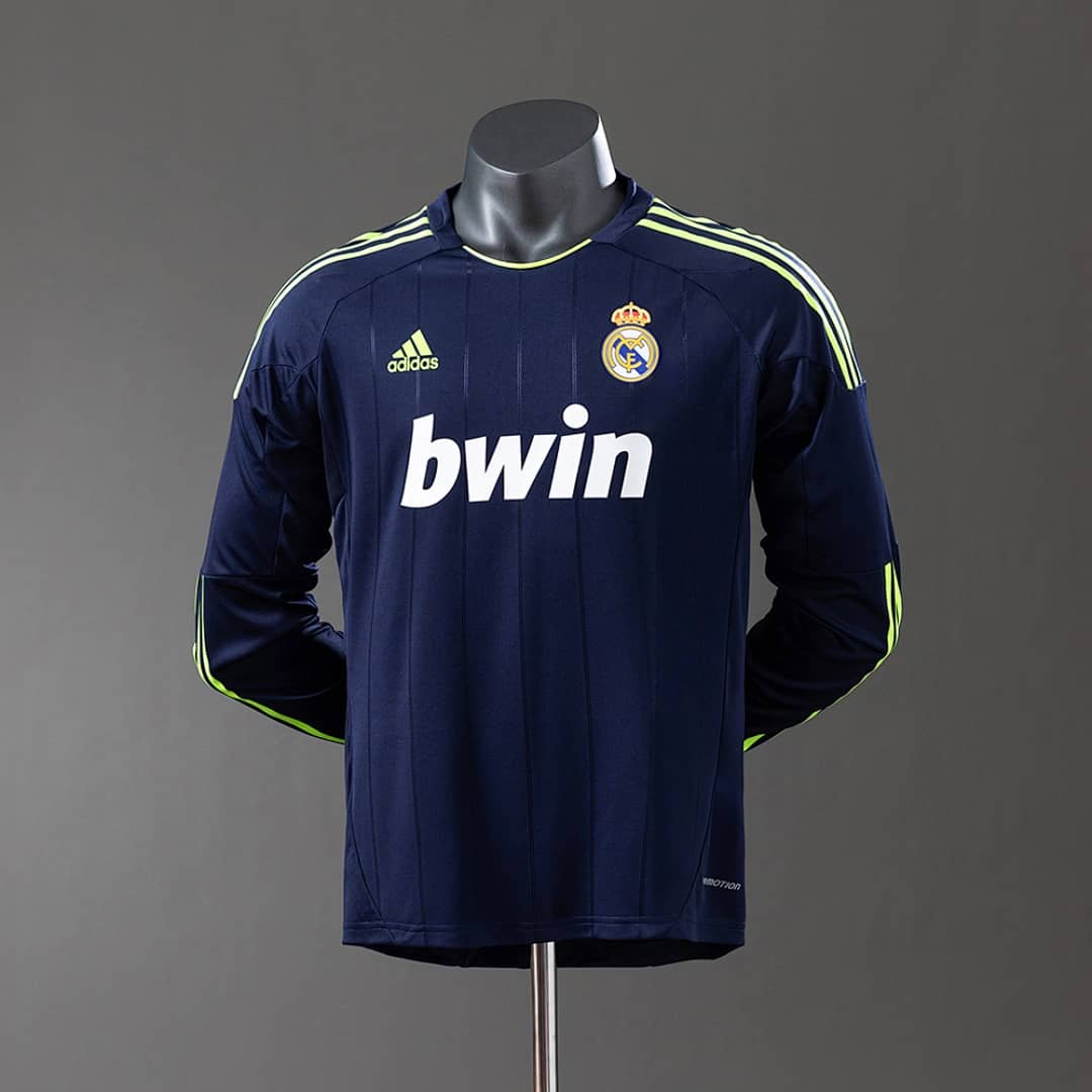 Camisola Alternativa do Real Madrid 2012/2013 (Retro, Versao Jogador, Manga Longa)