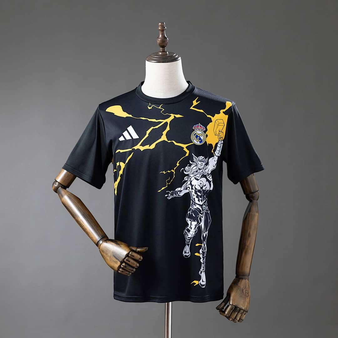 Camisola Real Madrid 2025/2026 Pre-Jogo (2)