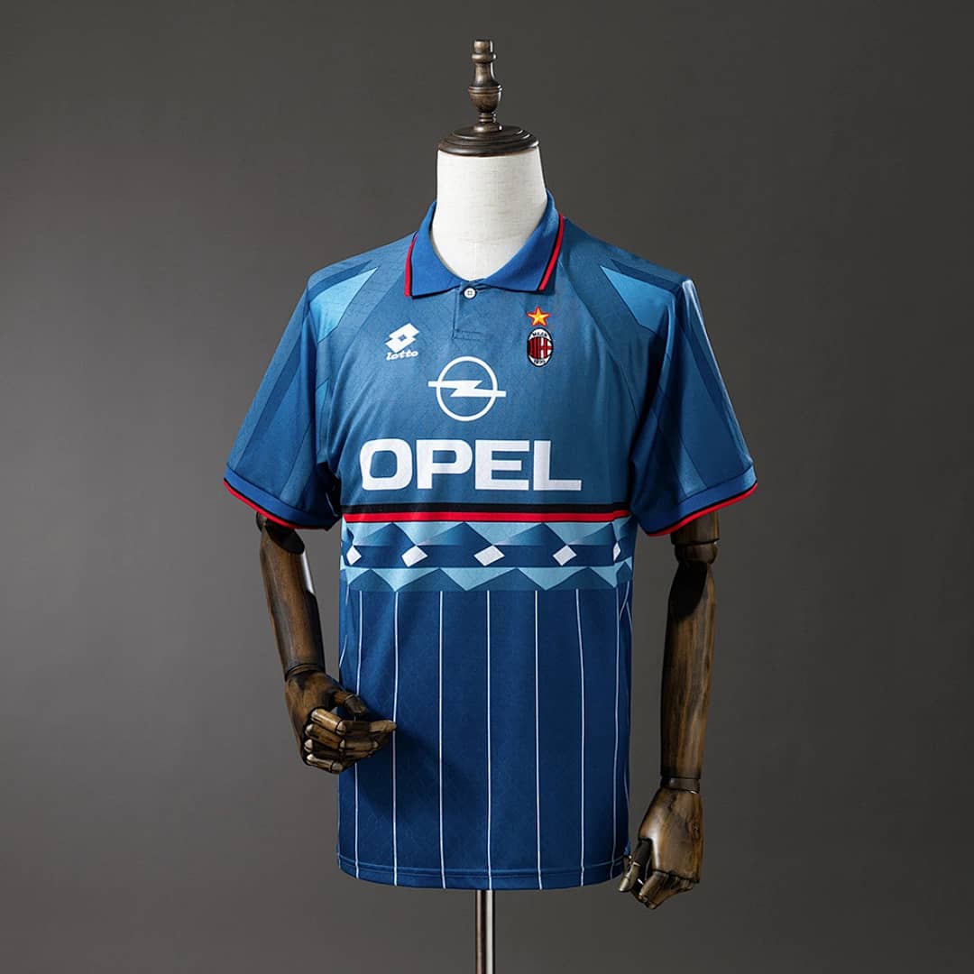 Camisola Terceira do AC Milan 1995/1996 (Retro)