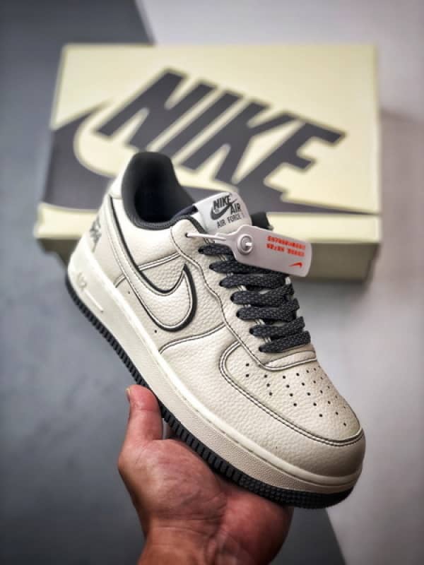 Stussy x Air Force 1 Low Branco e Cinzento Escuro