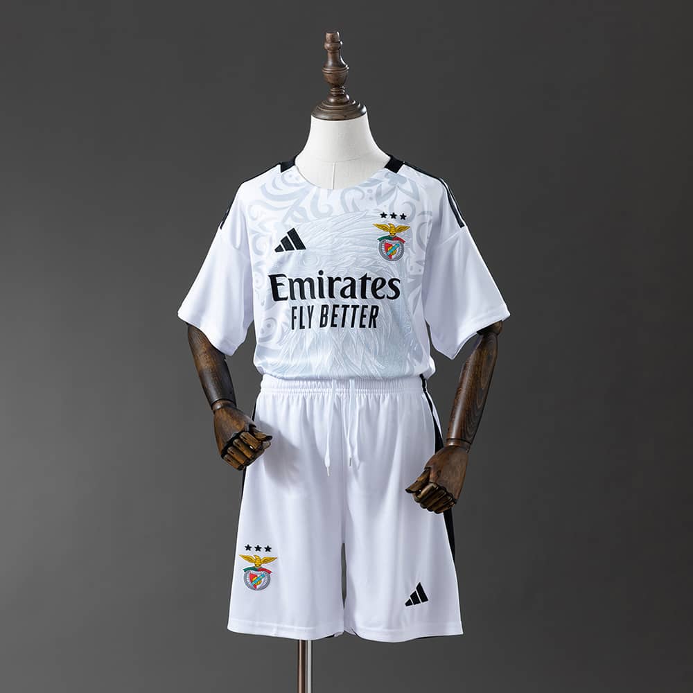 kit criança Edição II EDIÇÃO Especial Benfica 2025/2026