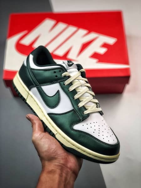 Nike Dunk Vintage Green