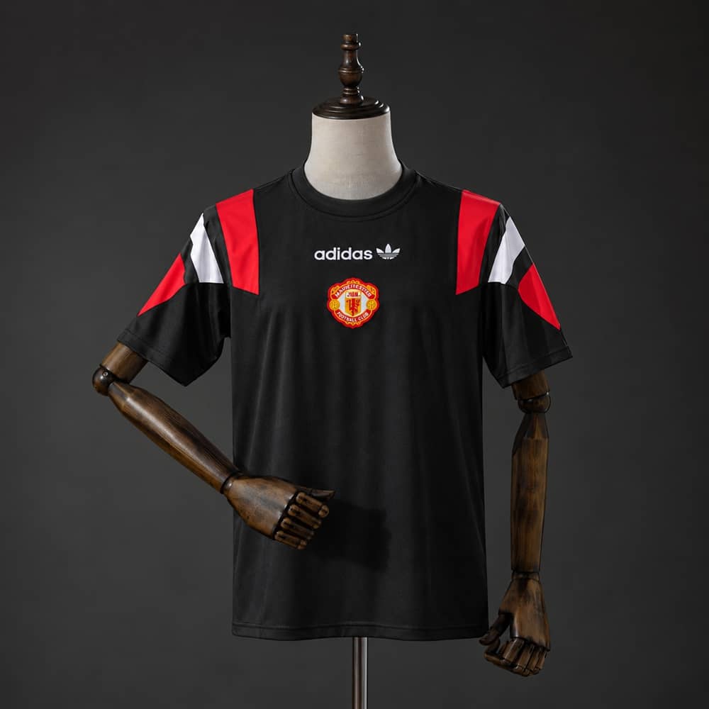 Camisola Manchester United 2026/2027 EQT Retro Preta