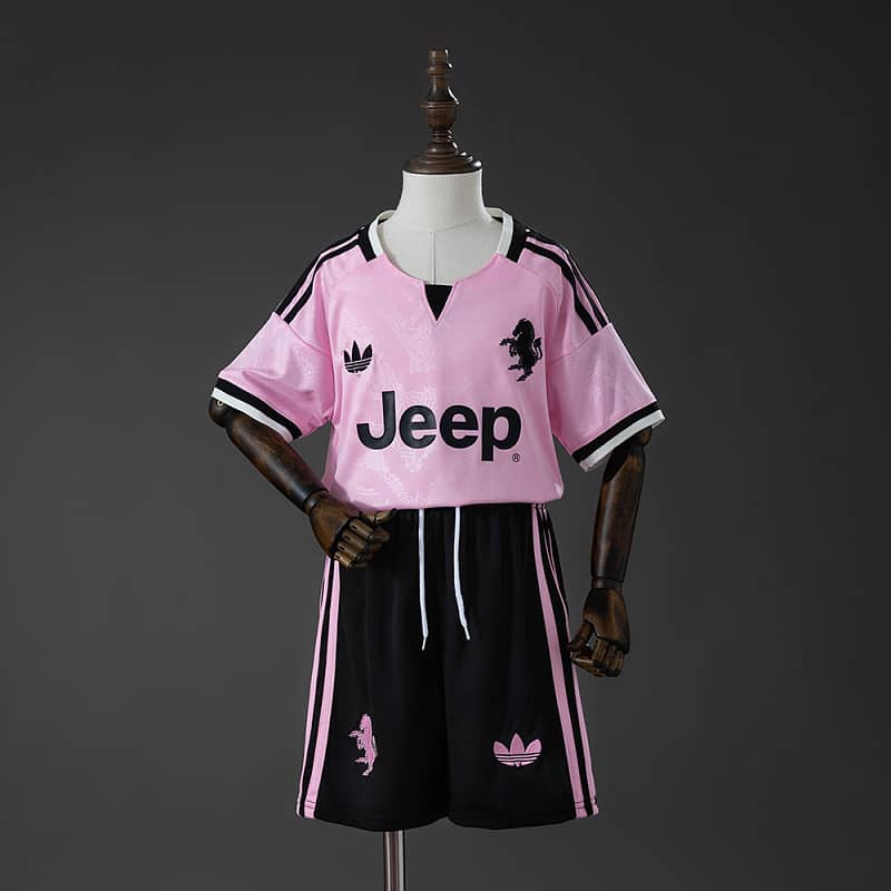 Kit Criança Juventus 2026/2027 Alternativo