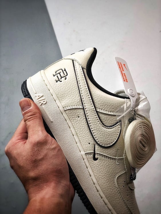 Campeão x Air Force 1 Low Preto Refletivo - Vista 2