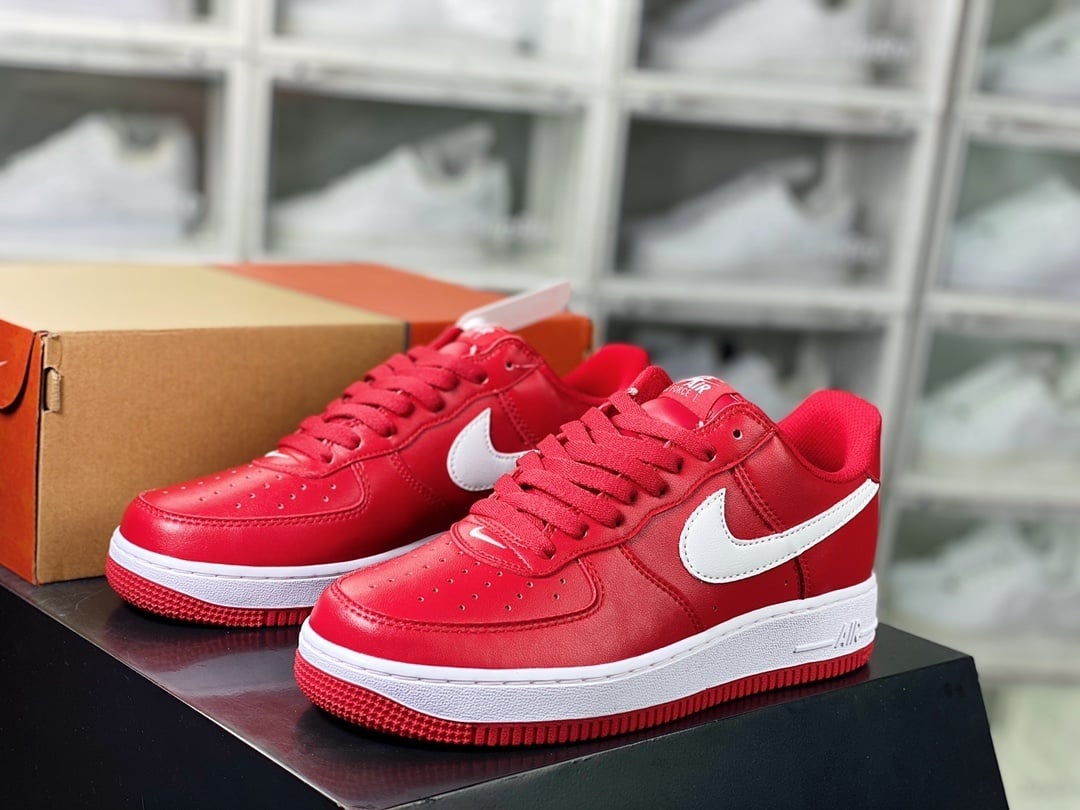 Nike Edição Aniversário Branco e Vermelho