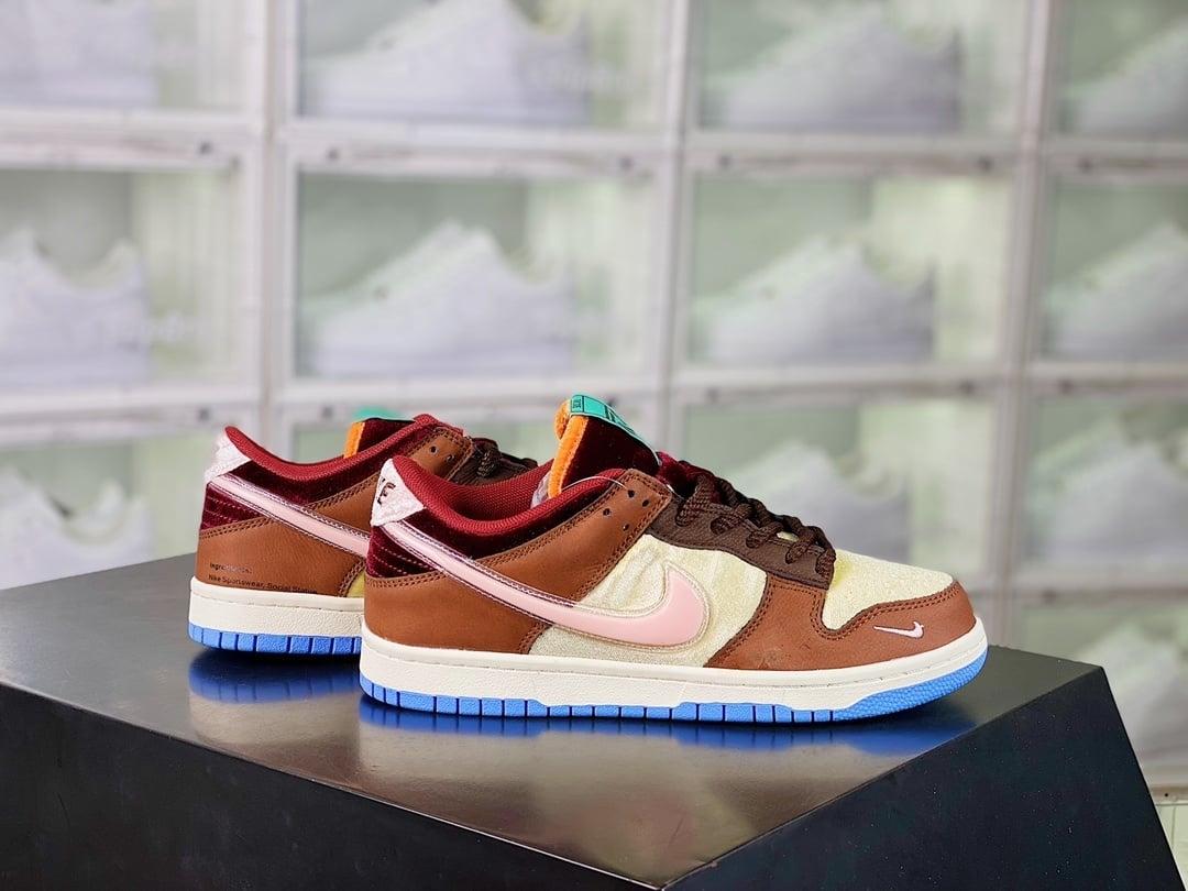 NK Dunk Low Chocolate Milk Jelly Hook