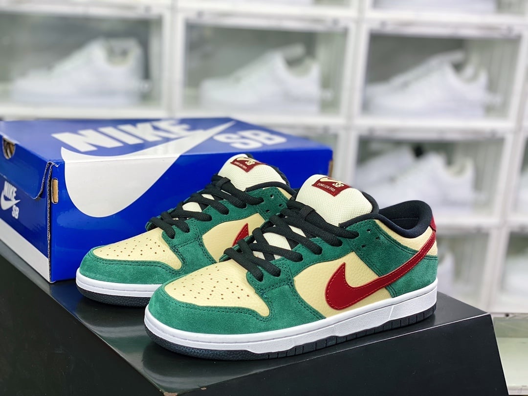 NK Dunk Low Las Vegas Heineken