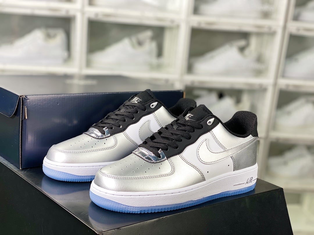 Nike Patchwork Metálico Prata, Preto e Branco