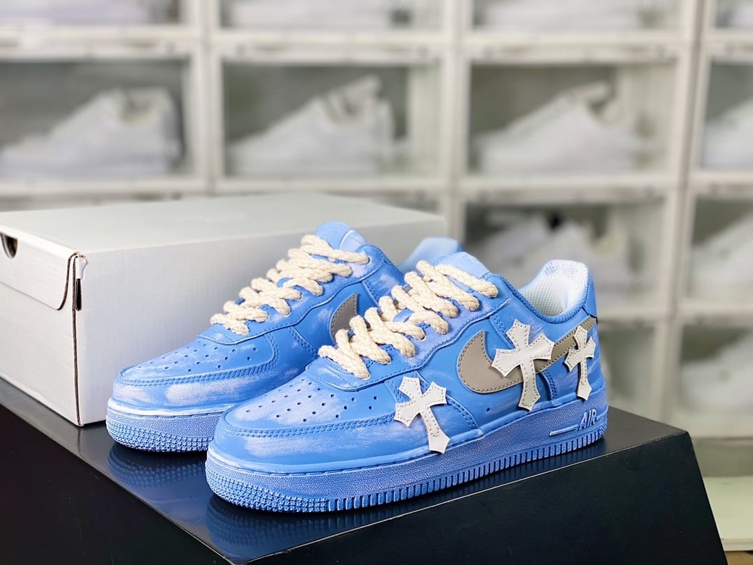Nike Tie-Dye Azul e Branco Distressed