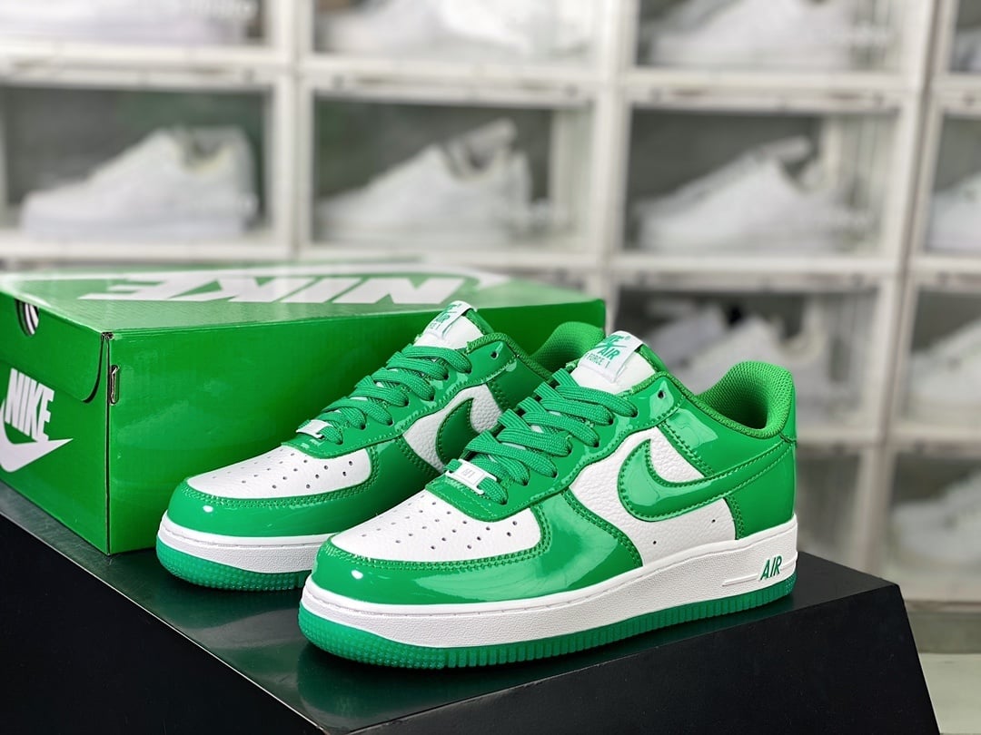 Nike Verniz Verde e Branco