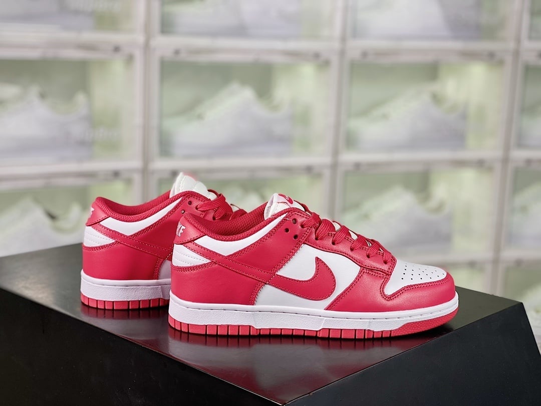 NK Dunk Low Rosa Vintage