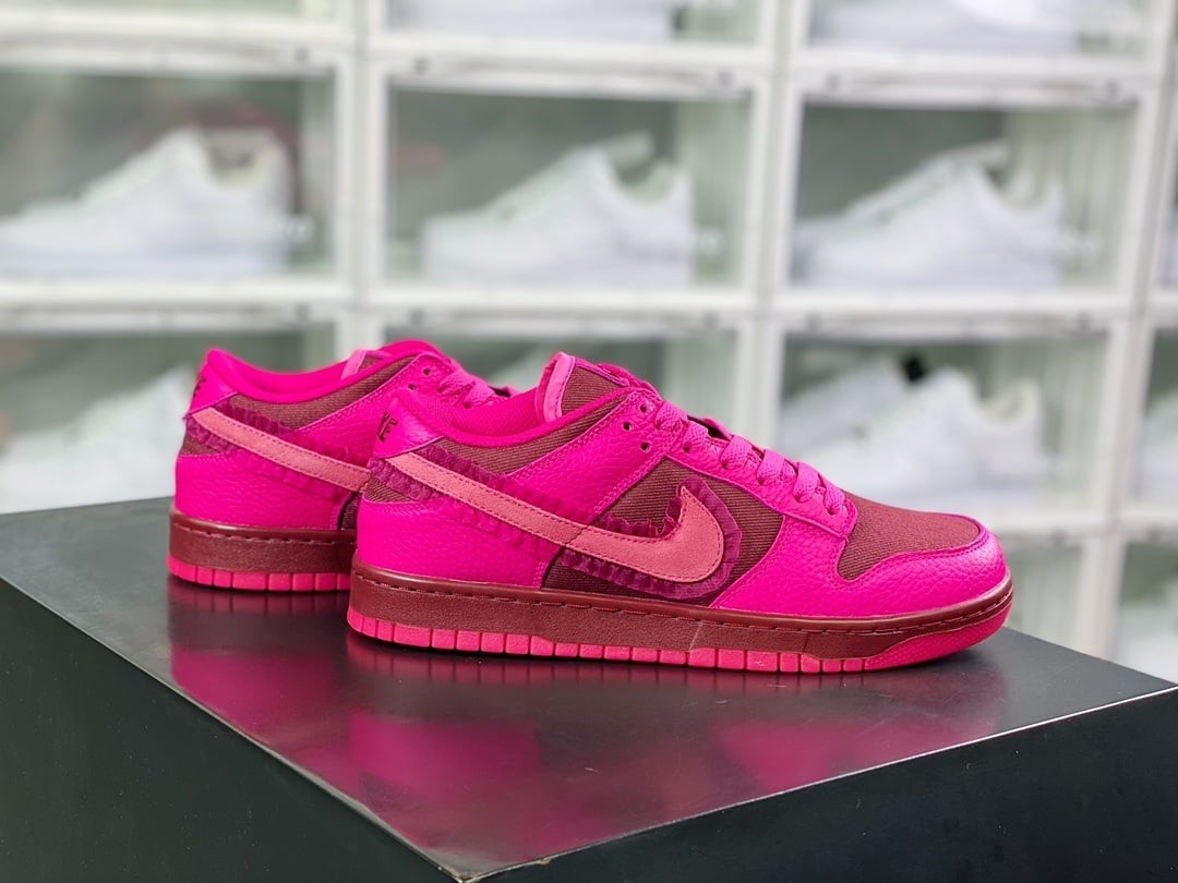 NK Dunk Low Rosa Valentine