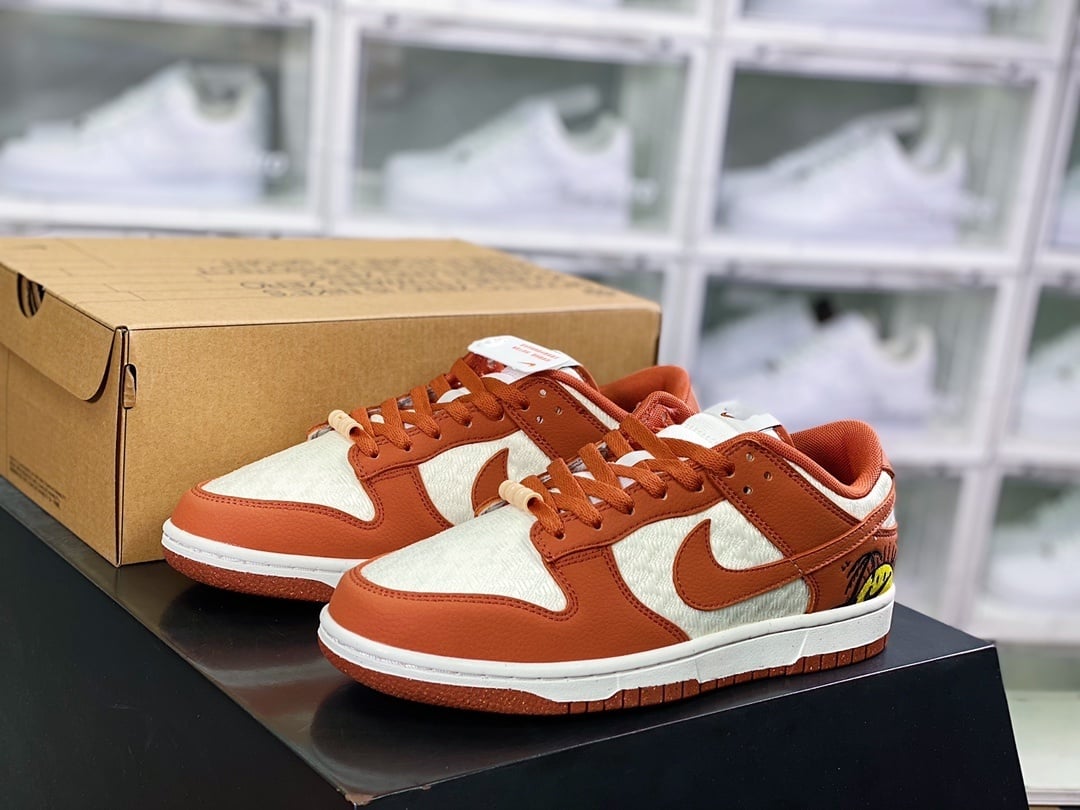 NK Dunk Low Branco Laranja Solar
