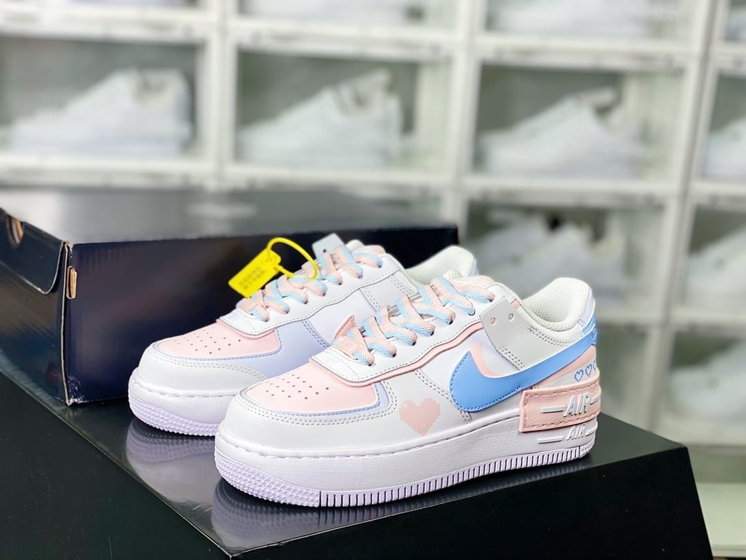 Nike Branco Rosa e Azul Pixel Heart