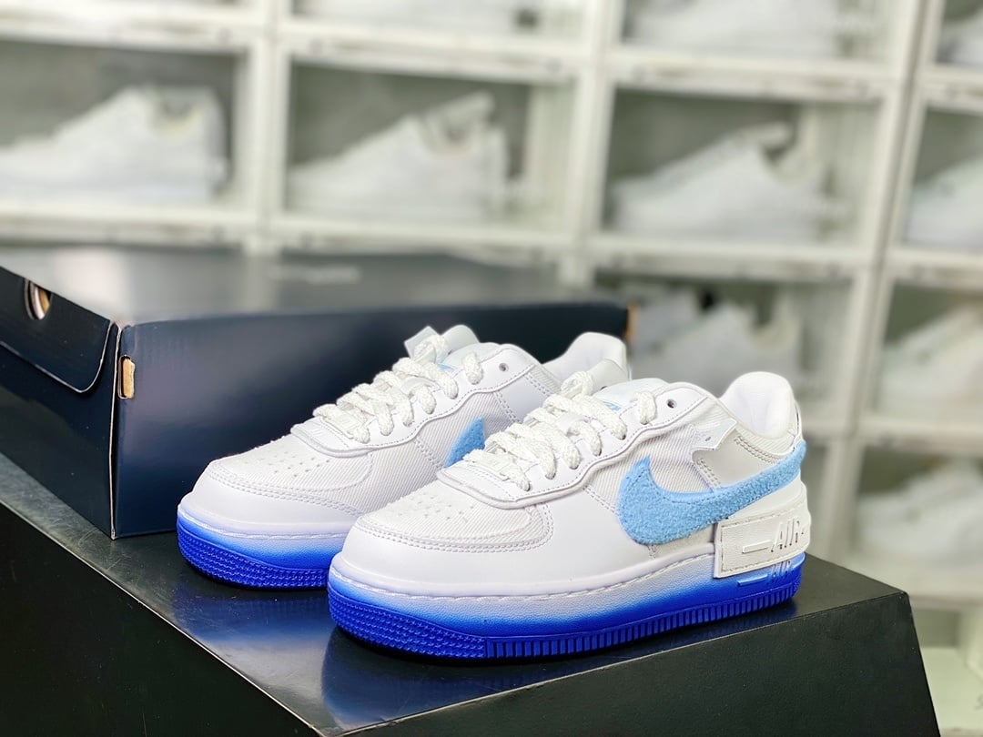 Nike Leather Branco e Azul Gradiente