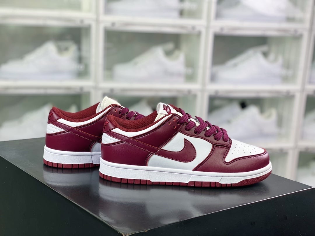 NK Dunk Low Branco e Vinho