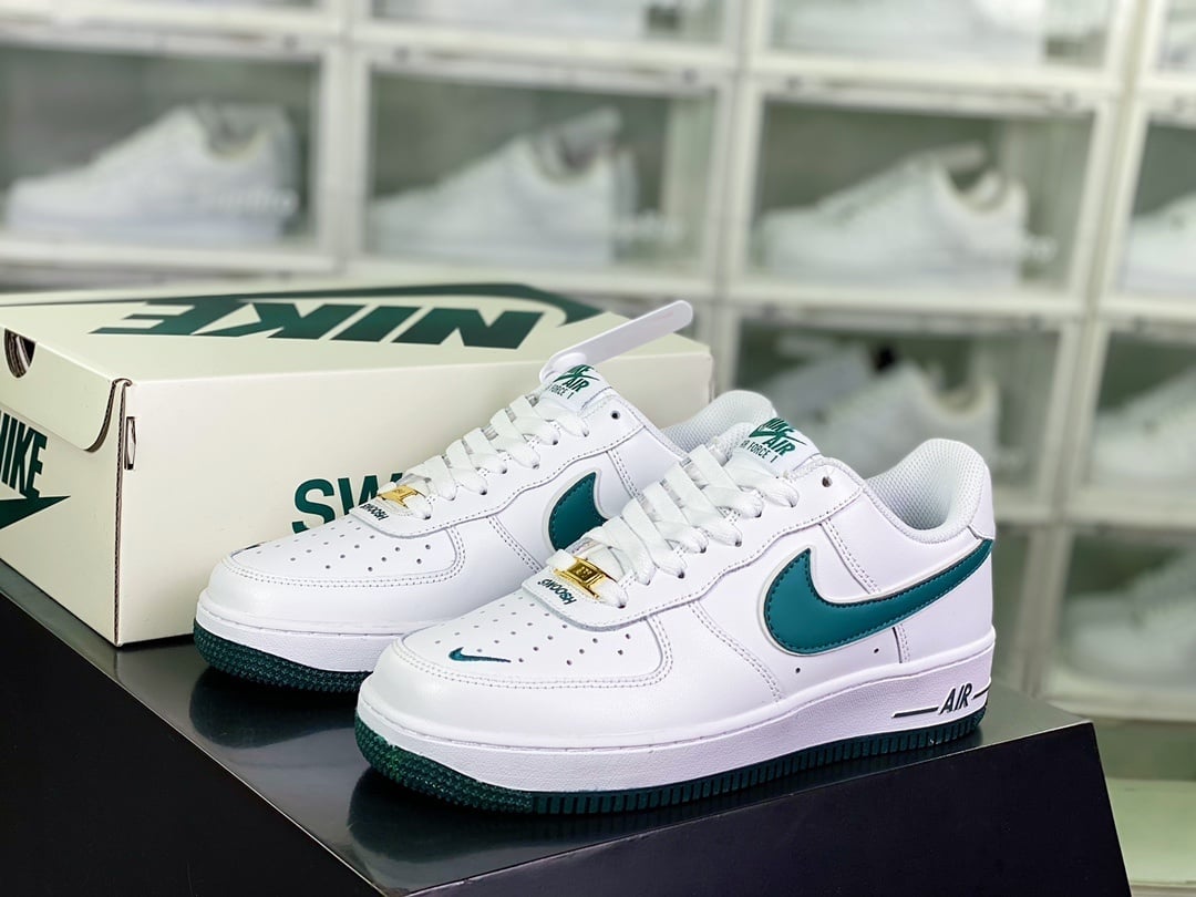 Nike Leather Branco e Verde Escuro com Hook Bordado