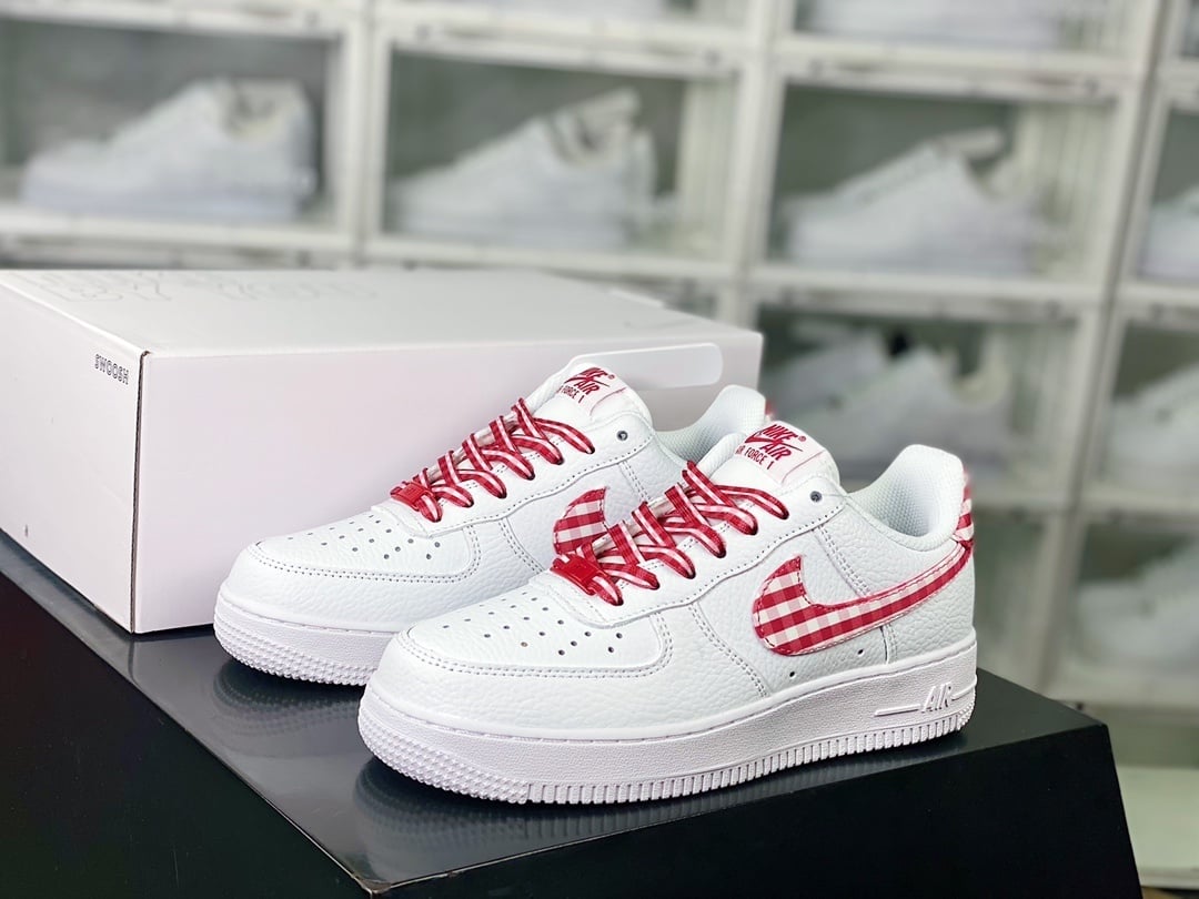 Nike Leather Branco e Vermelho Listrado