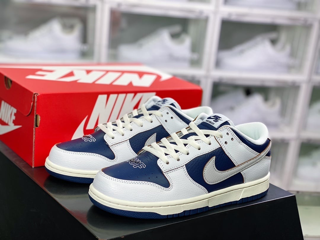 NK Dunk Low Couro Branco Azul Marinho Dourado