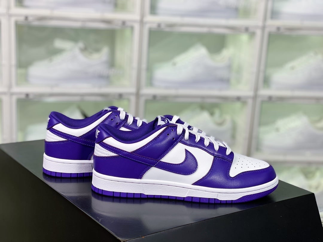 NK Dunk Low Roxo e Branco Academia