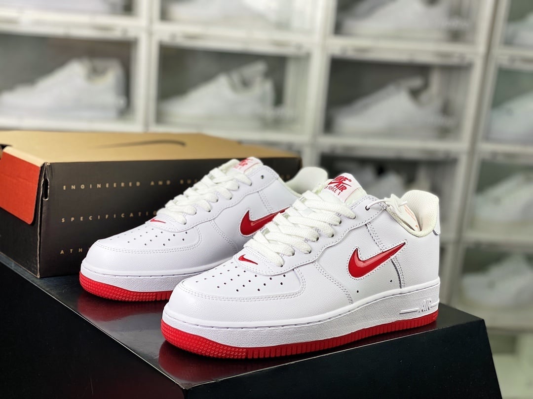 Nike Leather Branco e Vermelho com Hook de Cristal