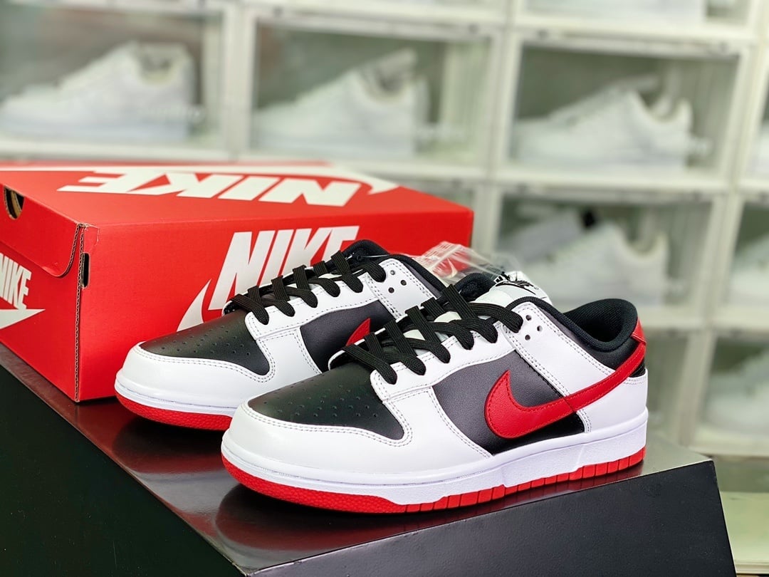 NK Dunk Low Couro Branco, Preto e Vermelho