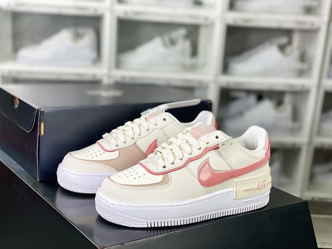 Nike Leather Creme e Rosa