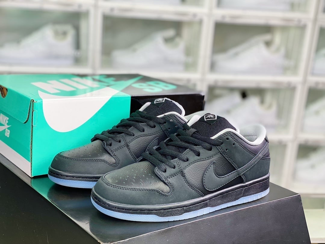NK Dunk Low Couro Preto Cristal