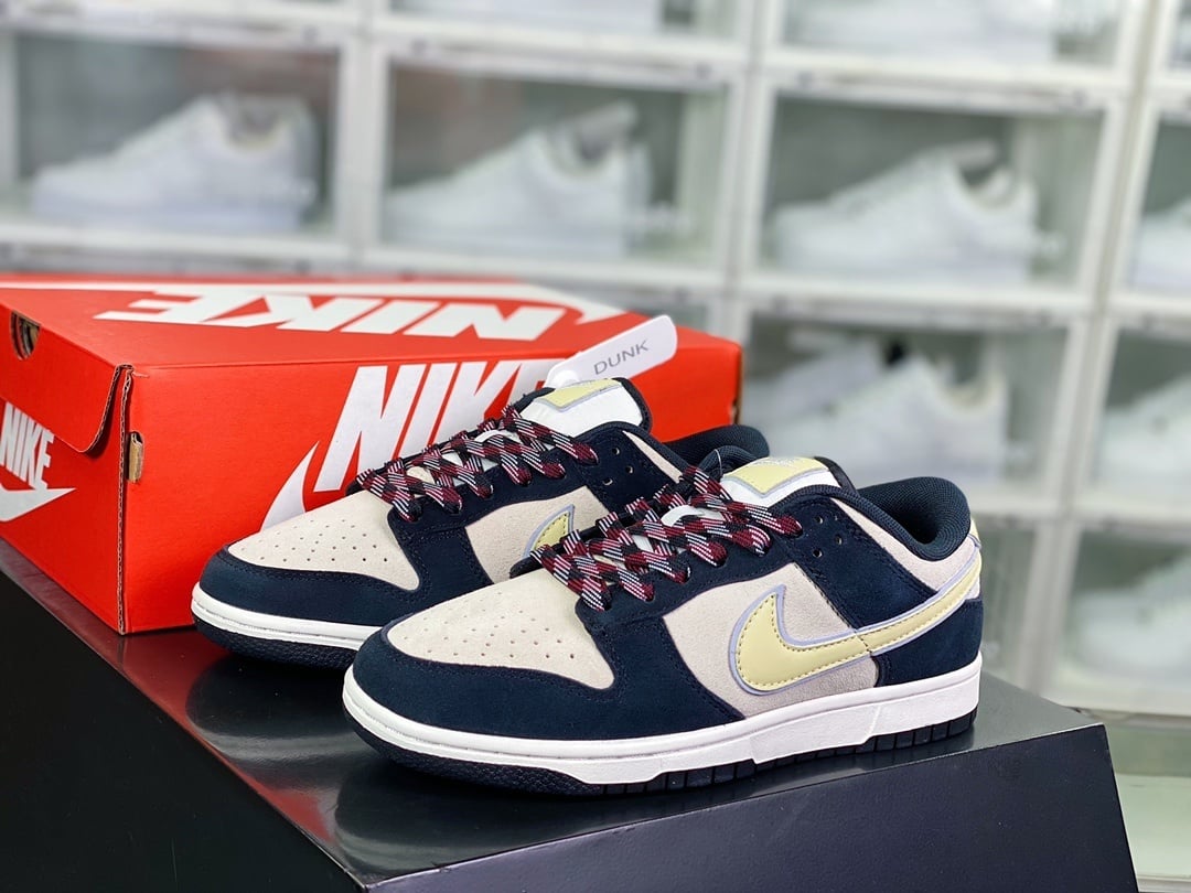 NK Dunk Low Camurça Preto e Branco Ossos