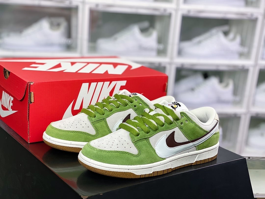 NK Dunk Low Camurça Cinza Verde Duplo Hook