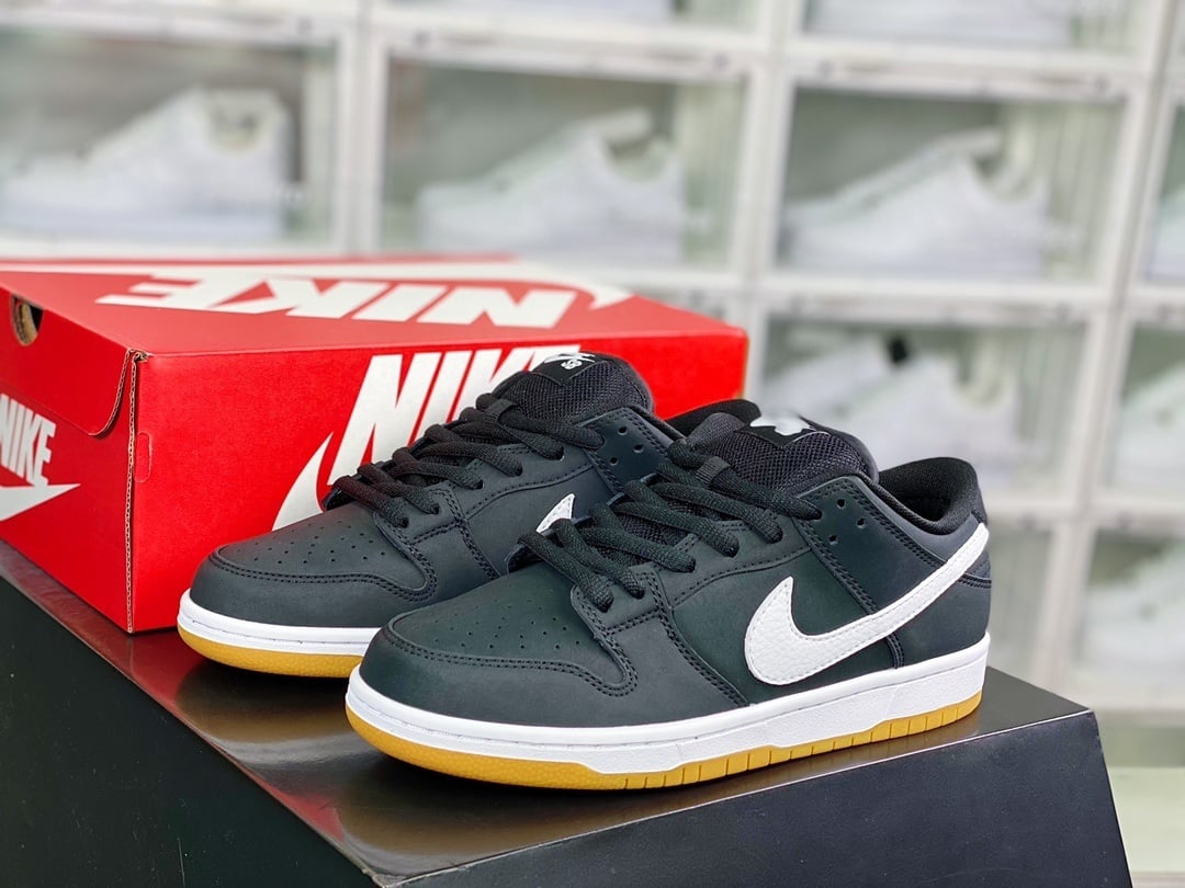 NK Dunk Low Preto Branco Solado de Borracha