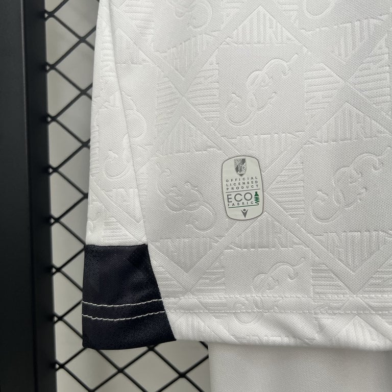 Kit Criança Vitoria SC Home 25/26 - Vista 4